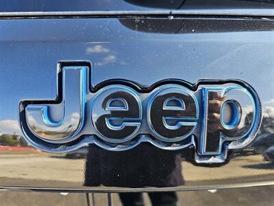 2019 Jeep Grand Cherokee Upland   - Photo 14 - Ontario, CA 91761