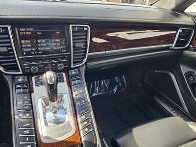 2010 Porsche Panamera Turbo   - Photo 27 - Ontario, CA 91761