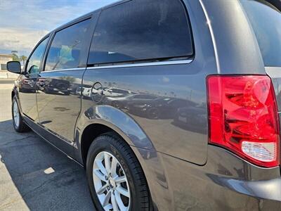 2018 Dodge Grand Caravan SXT - Photo 12 - Ontario, CA 91761