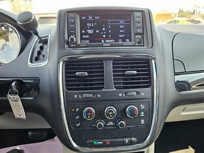 2018 Dodge Grand Caravan SXT - Photo 21 - Ontario, CA 91761