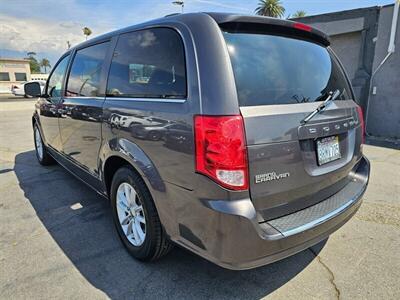 2018 Dodge Grand Caravan SXT - Photo 4 - Ontario, CA 91761