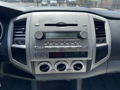2006 Toyota Tacoma PreRunner V6  SR5 - Photo 19 - Ontario, CA 91761