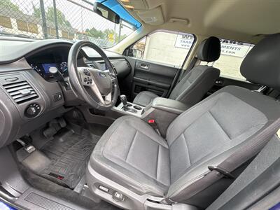 2013 Ford Flex SE   - Photo 9 - Longview, WA 98632