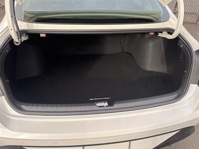 2022 Hyundai SONATA Limited   - Photo 8 - Longview, WA 98632