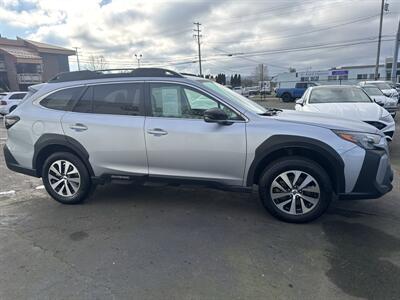 2023 Subaru Outback Premium   - Photo 4 - Longview, WA 98632