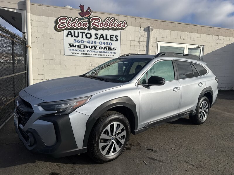 2023 Subaru Outback Premium  