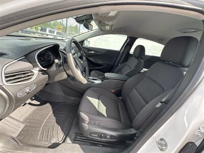 2023 Chevrolet Malibu LT   - Photo 8 - Longview, WA 98632