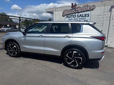2024 Mitsubishi Outlander SE   - Photo 2 - Longview, WA 98632
