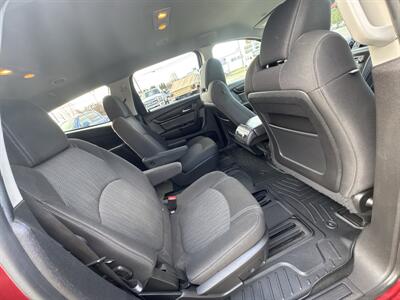 2016 Chevrolet Traverse 2LT   - Photo 5 - Longview, WA 98632