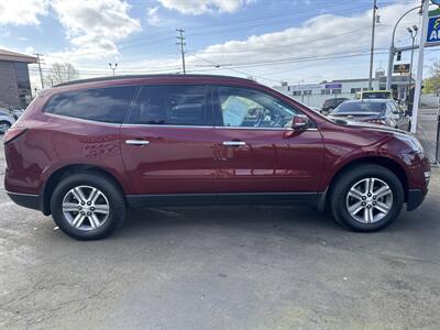 2016 Chevrolet Traverse 2LT   - Photo 3 - Longview, WA 98632