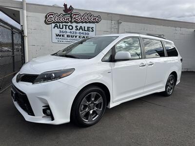 2020 Toyota Sienna SE 7-Passenger Minivan