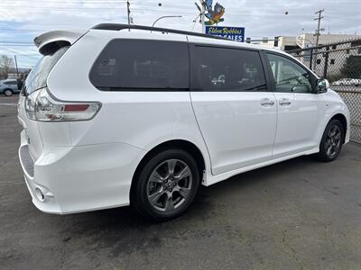 2020 Toyota Sienna SE 7-Passenger   - Photo 3 - Longview, WA 98632
