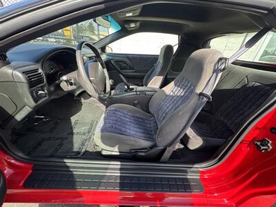 2001 Chevrolet Camaro   - Photo 7 - Longview, WA 98632