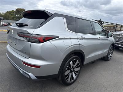 2025 Mitsubishi Outlander SE - Photo 4 - Longview, WA 98632
