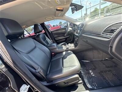 2016 Chrysler 300 Limited   - Photo 5 - Longview, WA 98632