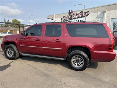 2011 Chevrolet Suburban LT   - Photo 2 - Longview, WA 98632