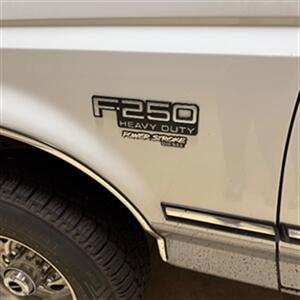 1997 Ford F-250 XLT Truck