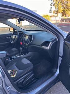 2014 Jeep Cherokee Sport   - Photo 13 - Sacramento, CA 95823
