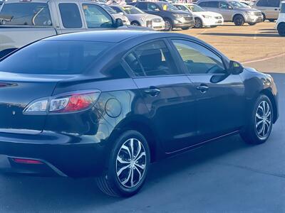 2011 Mazda MAZDA3 i Sport   - Photo 7 - Sacramento, CA 95823