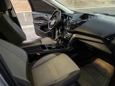 2017 Ford Escape SE - Photo 13 - Sacramento, CA 95823