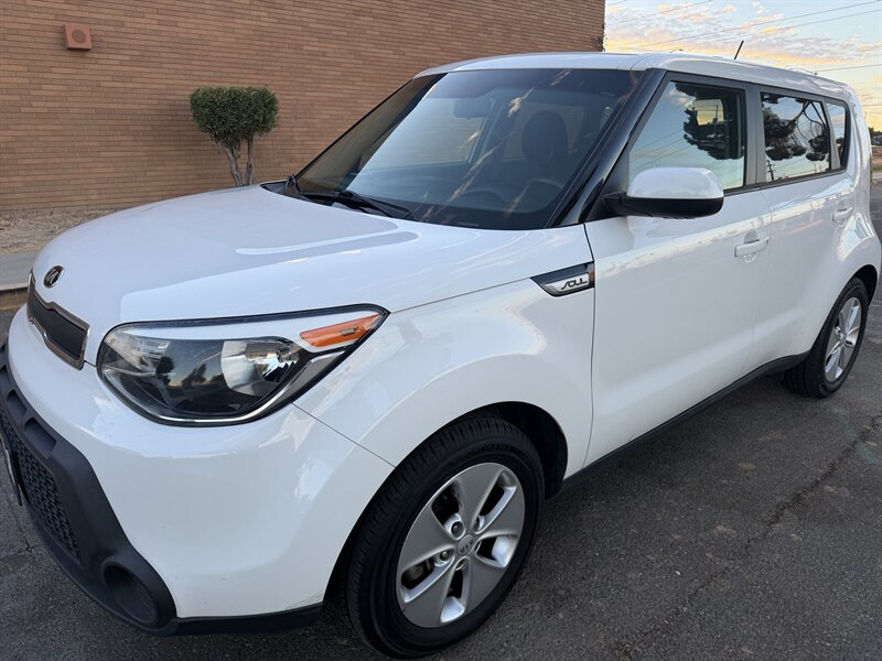 2016 Kia Soul   - Photo 1 - Sacramento, CA 95823