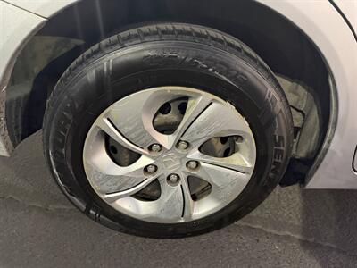 2013 Honda Civic LX - Photo 9 - Sacramento, CA 95823