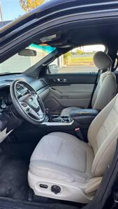 2014 Ford Explorer   - Photo 12 - Sacramento, CA 95823