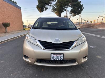2014 Toyota Sienna LE 8-Passenger - Photo 7 - Sacramento, CA 95823