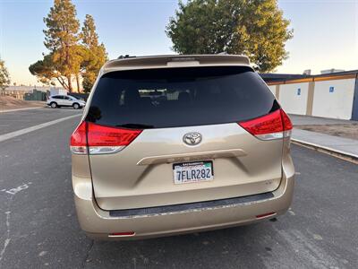 2014 Toyota Sienna LE 8-Passenger - Photo 4 - Sacramento, CA 95823
