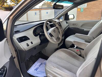 2014 Toyota Sienna LE 8-Passenger - Photo 12 - Sacramento, CA 95823
