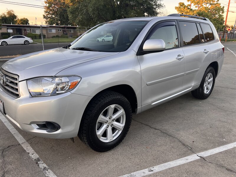 2010 Toyota Highlander AWD - Photo 1 - Sacramento, CA 95823