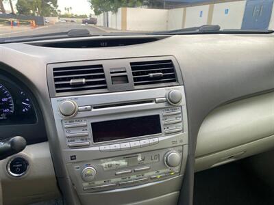 2011 Toyota Camry Hybrid - Photo 11 - Sacramento, CA 95823