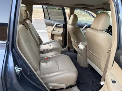 2013 Toyota Highlander SE - Photo 16 - Sacramento, CA 95823