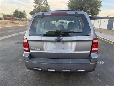 2008 Ford Escape XLS - Photo 4 - Sacramento, CA 95823