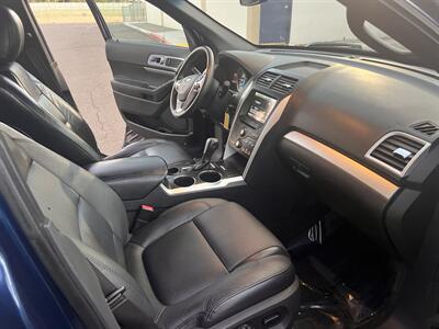 2012 Ford Explorer XLT   - Photo 12 - Sacramento, CA 95823