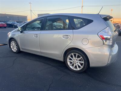 2012 Toyota Prius v Two   - Photo 5 - Sacramento, CA 95823