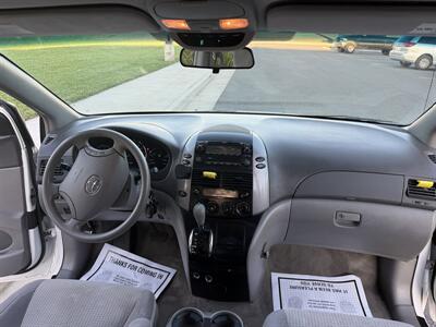2008 Toyota Sienna LE 8-Passenger - Photo 11 - Sacramento, CA 95823