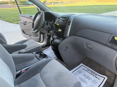 2008 Toyota Sienna LE 8-Passenger - Photo 13 - Sacramento, CA 95823