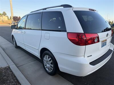2008 Toyota Sienna LE 8-Passenger - Photo 5 - Sacramento, CA 95823