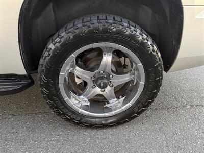 2011 Chevrolet Tahoe LT - Photo 10 - Sacramento, CA 95823