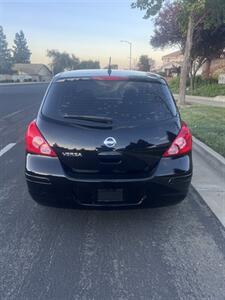 2011 Nissan Versa 1.8 SL   - Photo 5 - Sacramento, CA 95823