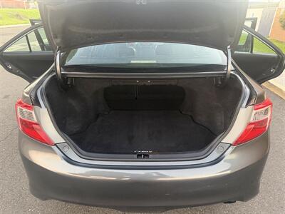 2013 Toyota Camry SE   - Photo 10 - Sacramento, CA 95823