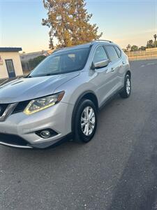 2015 Nissan Rogue SV   - Photo 1 - Sacramento, CA 95823