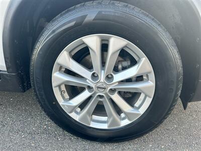 2015 Nissan Rogue SV   - Photo 9 - Sacramento, CA 95823