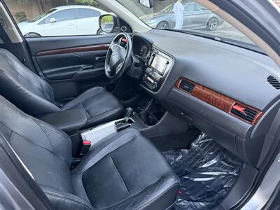 2014 Mitsubishi Outlander SE - Photo 15 - Sacramento, CA 95823