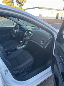 2016 Chevrolet Cruze 1LT Auto - Photo 12 - Sacramento, CA 95823