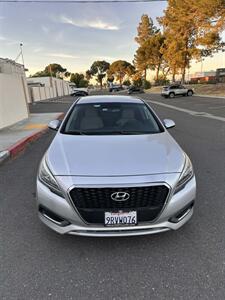 2017 Hyundai SONATA Hybrid SE   - Photo 2 - Sacramento, CA 95823
