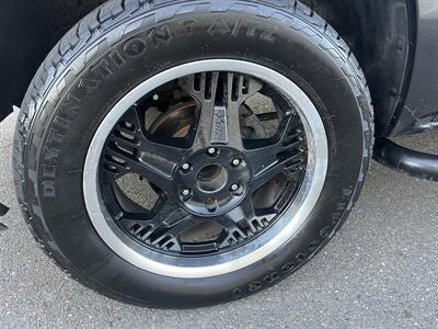 2005 Chevrolet Avalanche 1500 LS   - Photo 10 - Sacramento, CA 95823