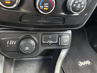 2018 Jeep Renegade Sport   - Photo 20 - Los Angeles, CA 90022