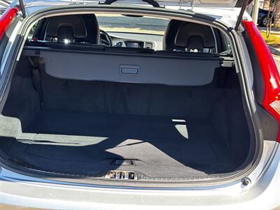 2017 Volvo V60 T5 Premier - Photo 13 - Los Angeles, CA 90022